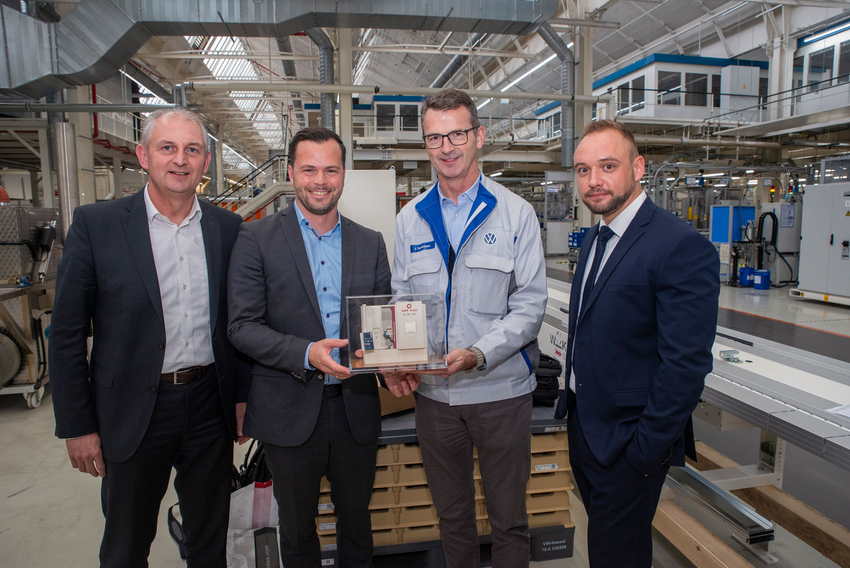 handover of the 100th machine to Volkswagen Kassel